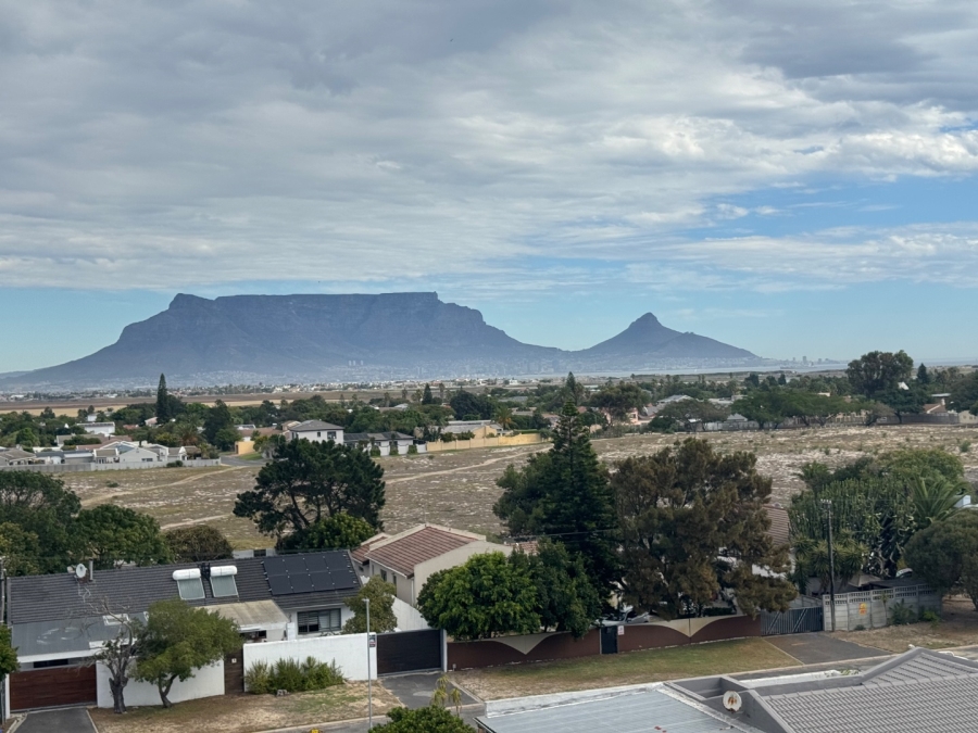 2 Bedroom Property for Sale in Table View Western Cape